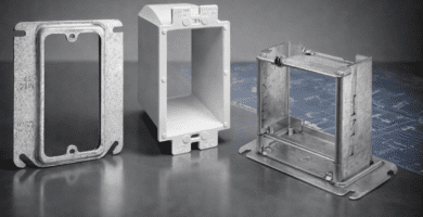 Aro elevador 5/8", extensor de caja 1-gang y aro ajustable 5/8"–1-1/4" para dejar el dispositivo a ras en drywall.