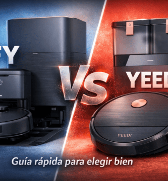 Comparativa Eufy vs Yeedi: robots aspiradores con estación, fondo azul y rojo, texto “VS” y “Guía rápida para elegir bien”.